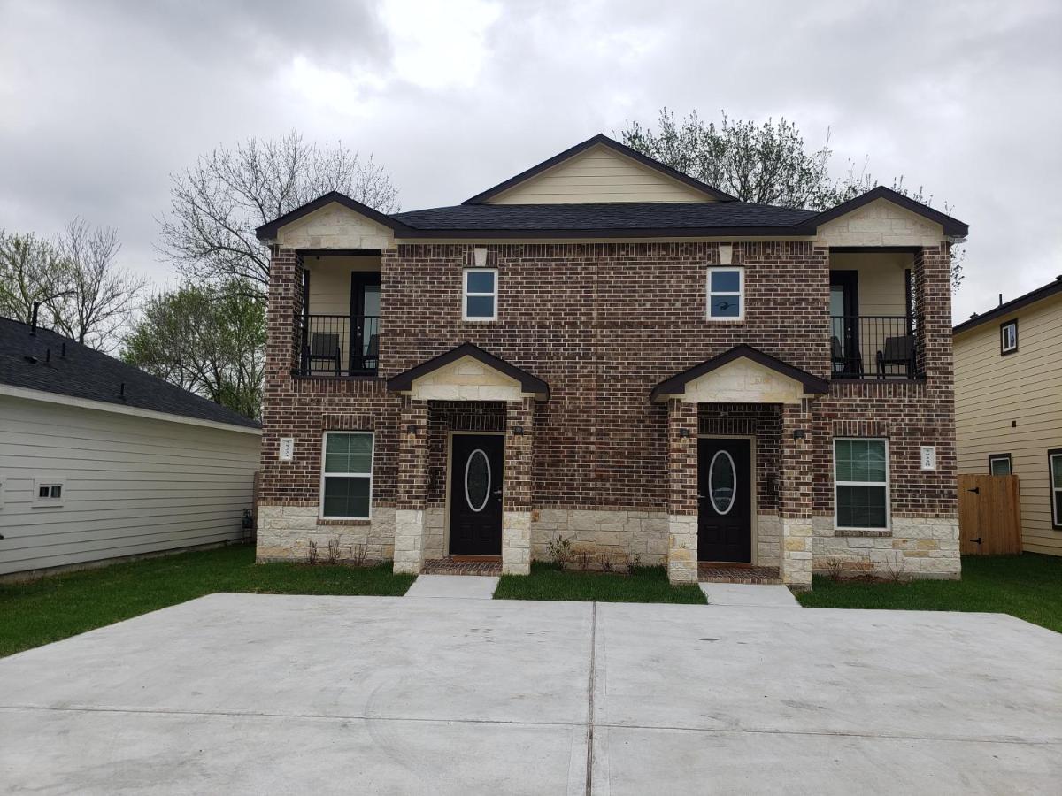 Home Away From Home Unit B Houston Exterior photo